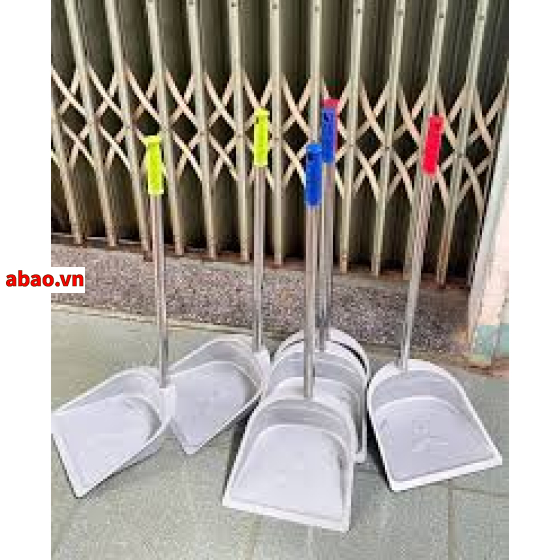 Ky hốt rác inox cán dài 80cm 